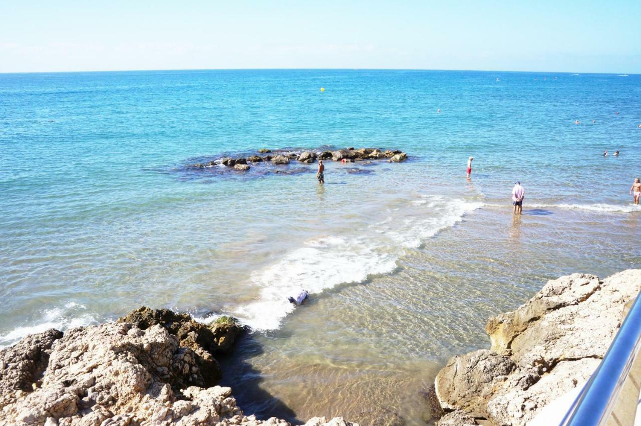 סיטגס Matilda Home On The Beach מראה חיצוני תמונה