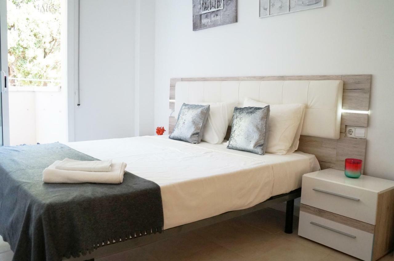 סיטגס Matilda Home On The Beach מראה חיצוני תמונה